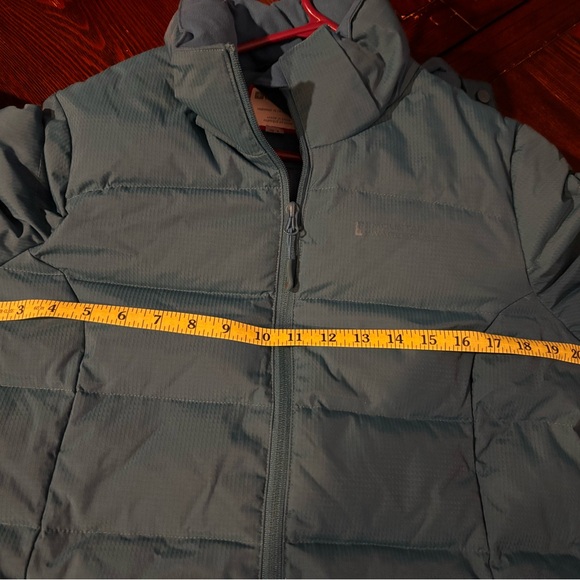 Size 8 Ladies Jacket. Practically Brand New - Mountain Warehouse- Blue - Picture 6 of 6